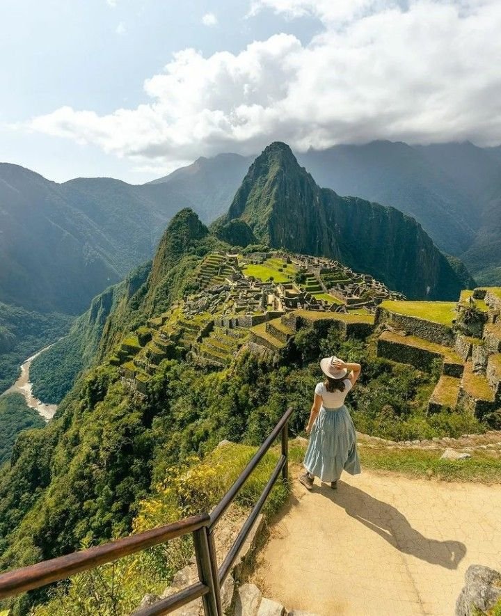 Sacred Valley And Machu Picchu 2 Days - Seamless 2-day connection to the Machu Picchu citadel